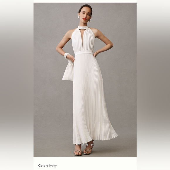 Chic Ivory Backless Maxi Dress